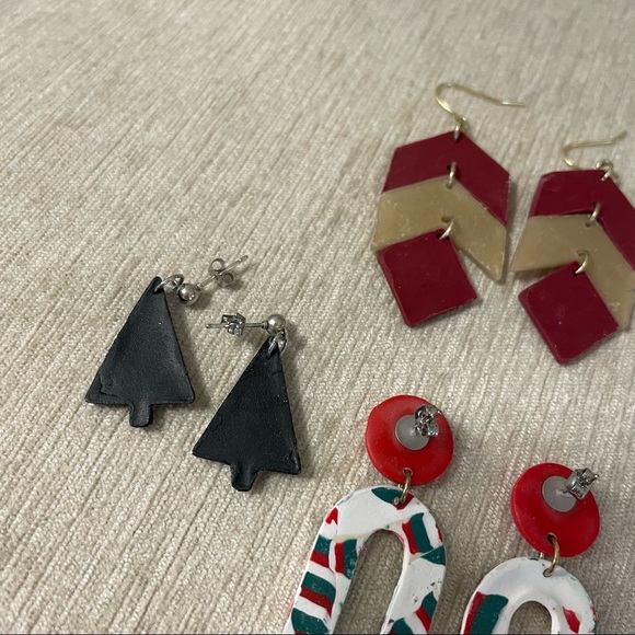 Set of 4 Handmade Polymer Clay Earring Set
Holiday/ Christmas Theme - Red - Picture 3 of 6
